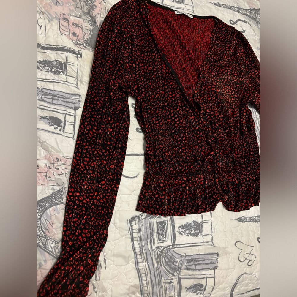 NWOT Zara red and black cheetah print blouse